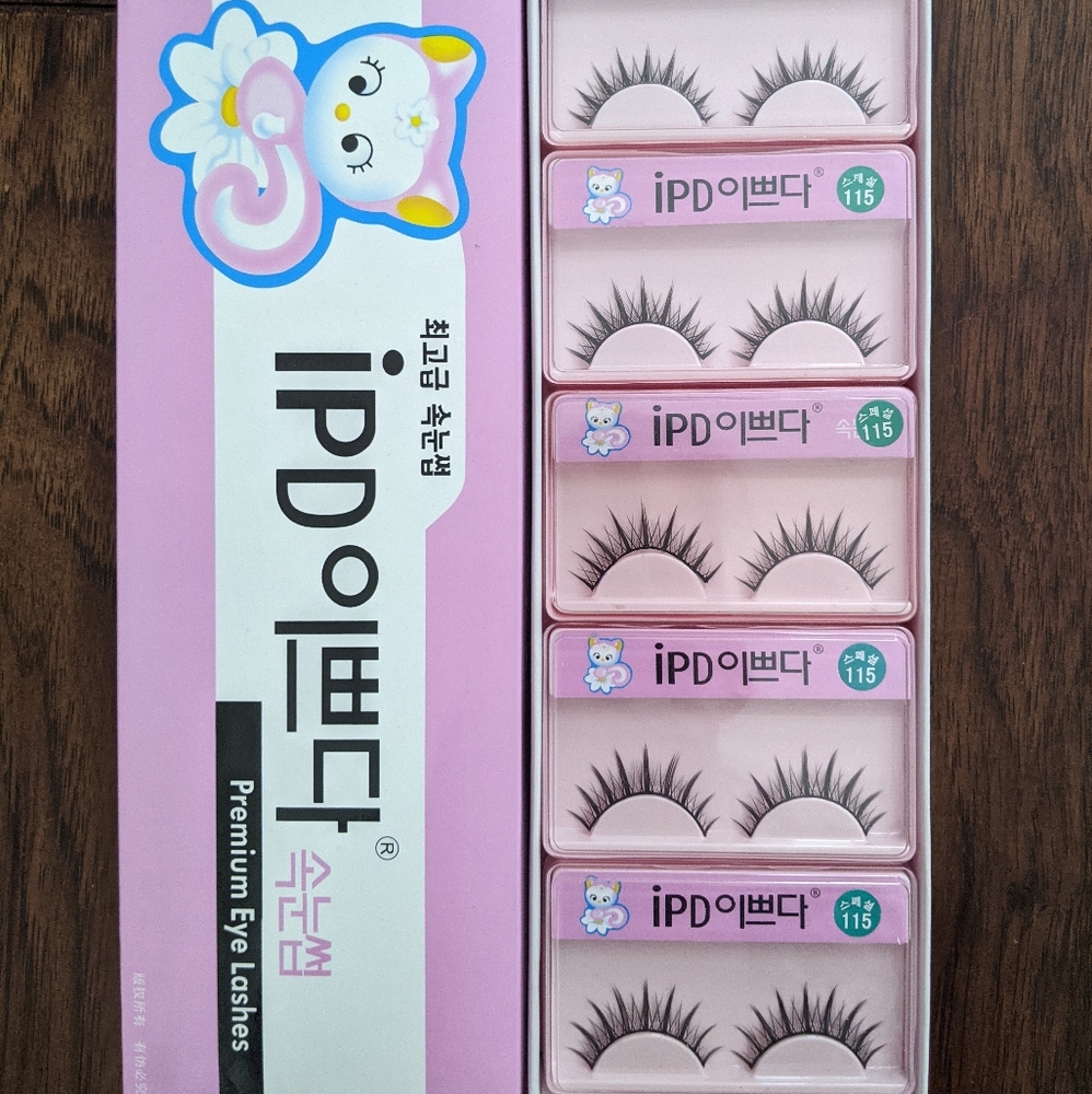False Eyelashes